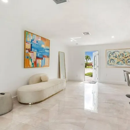 Sun-Kissed Bliss: Dreamy Getaway Villa West Palm Beach Exterior photo